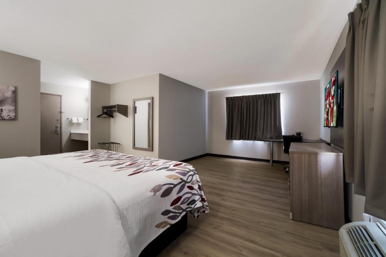 Super 8 By Wyndham Marston Motel Ngoại thất bức ảnh