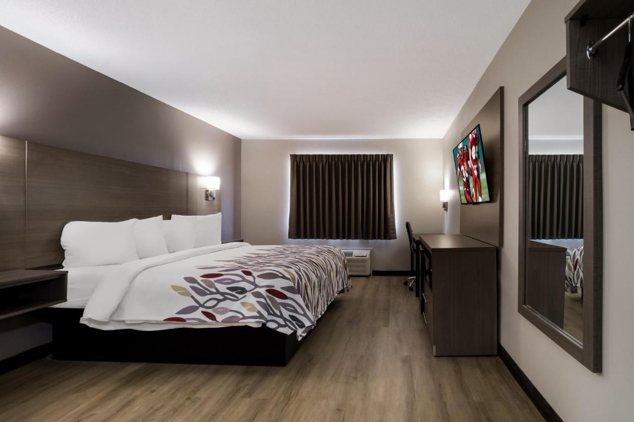 Super 8 By Wyndham Marston Motel Ngoại thất bức ảnh