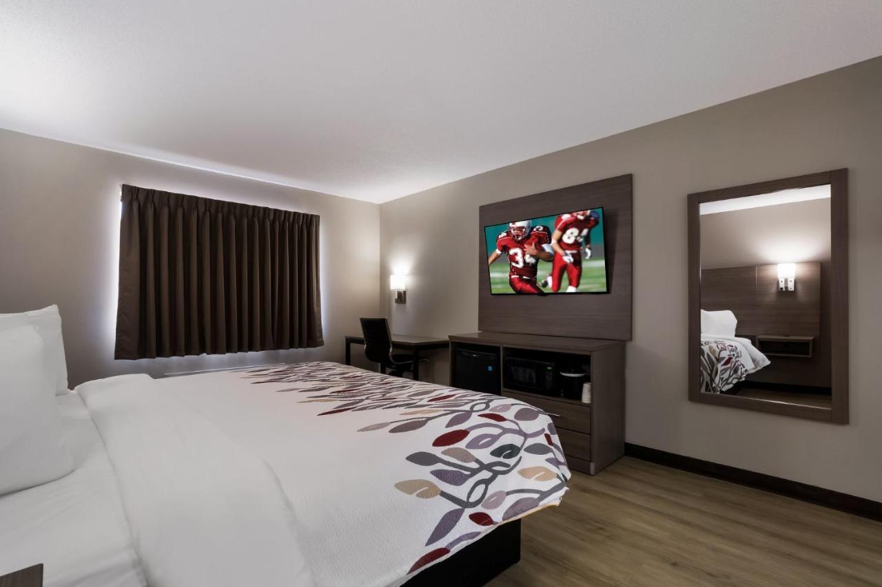 Super 8 By Wyndham Marston Motel Ngoại thất bức ảnh